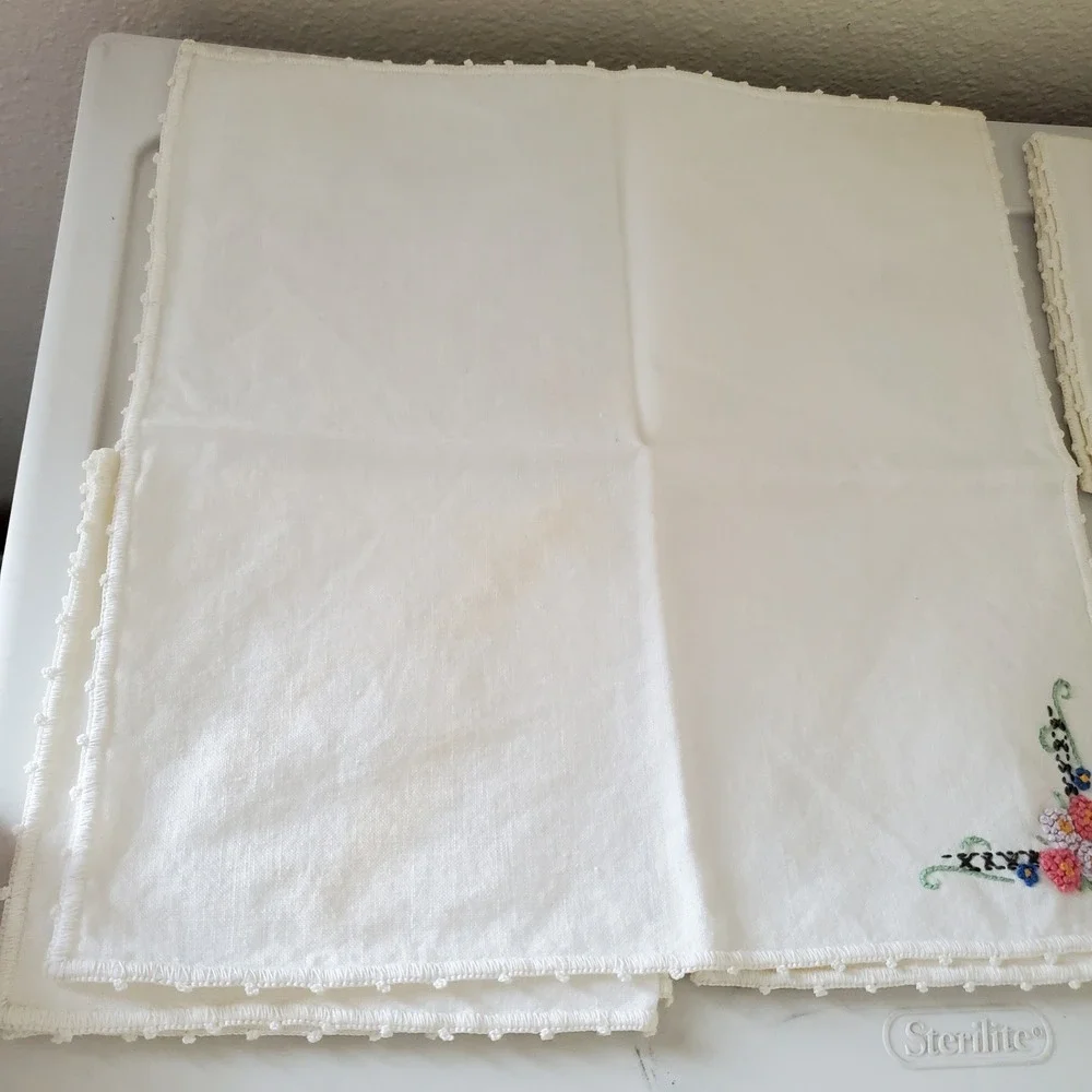 Vintage Hand Embroidered Linen Napkins and Runner Set Floral Lace Trim 7pc